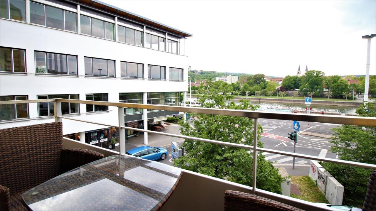 Luxury City Apartment - View Of River And Castle Würzburg Kültér fotó