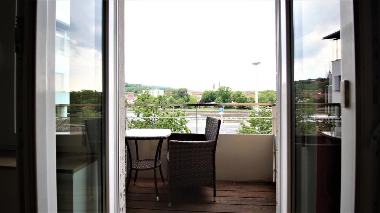 Luxury City Apartment - View Of River And Castle Würzburg Kültér fotó